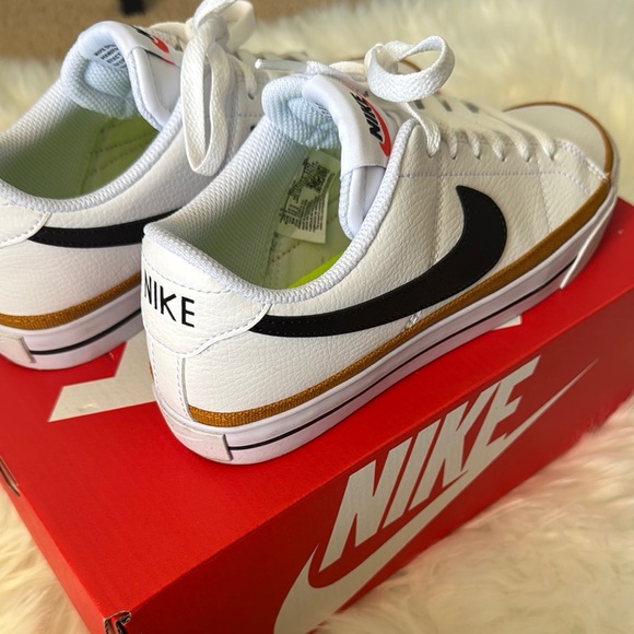 Nike Court Legacy Sneakers - Picture 5 of 9